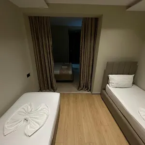 **** Hotel New W Albania